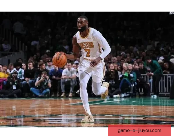 公牛险胜绿军豪取四连胜 杰伦布朗空砍33分难救主_8u9ods1t